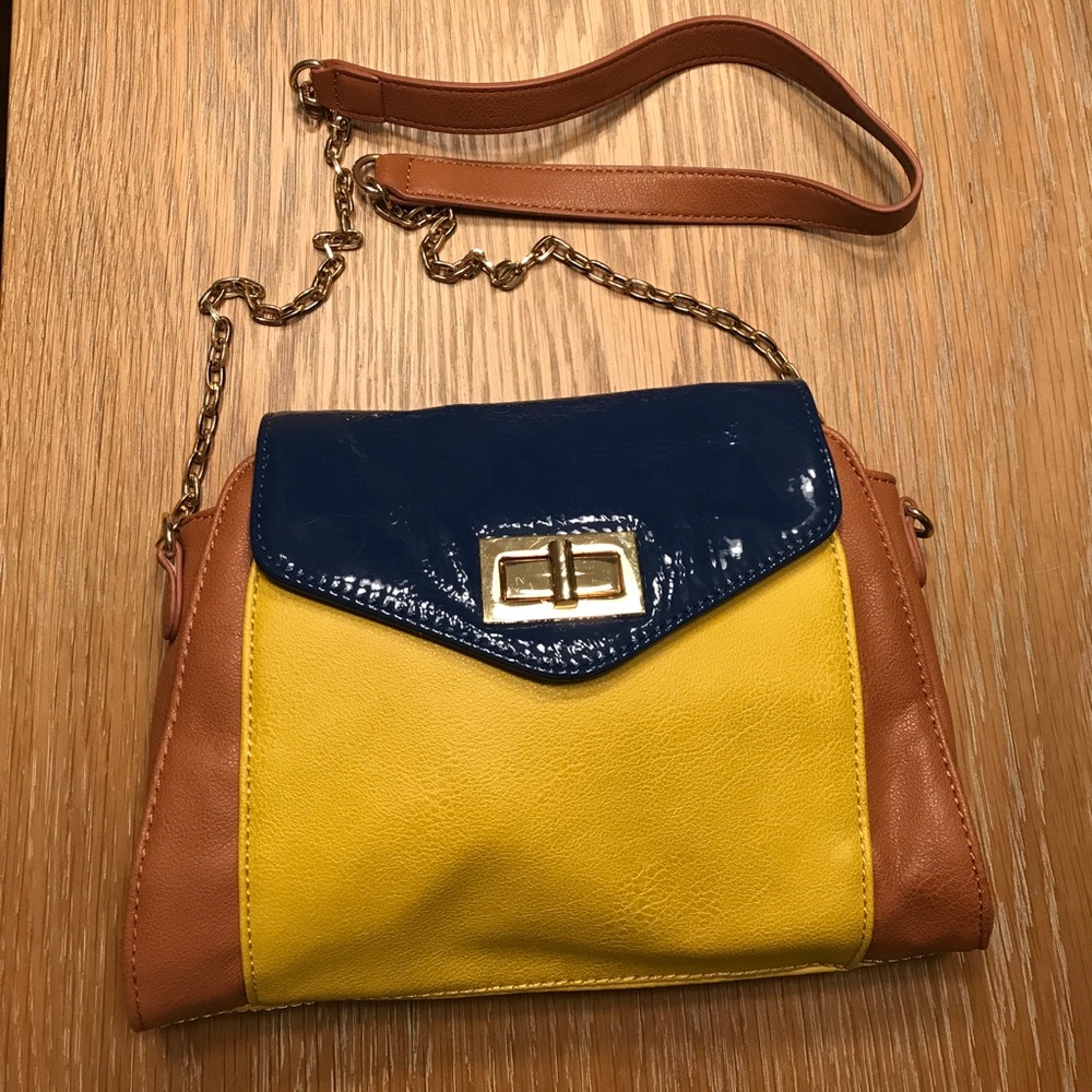 Gianni Bini Handbag