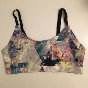 Geometric Sports Bra w/ Criss Cross Back