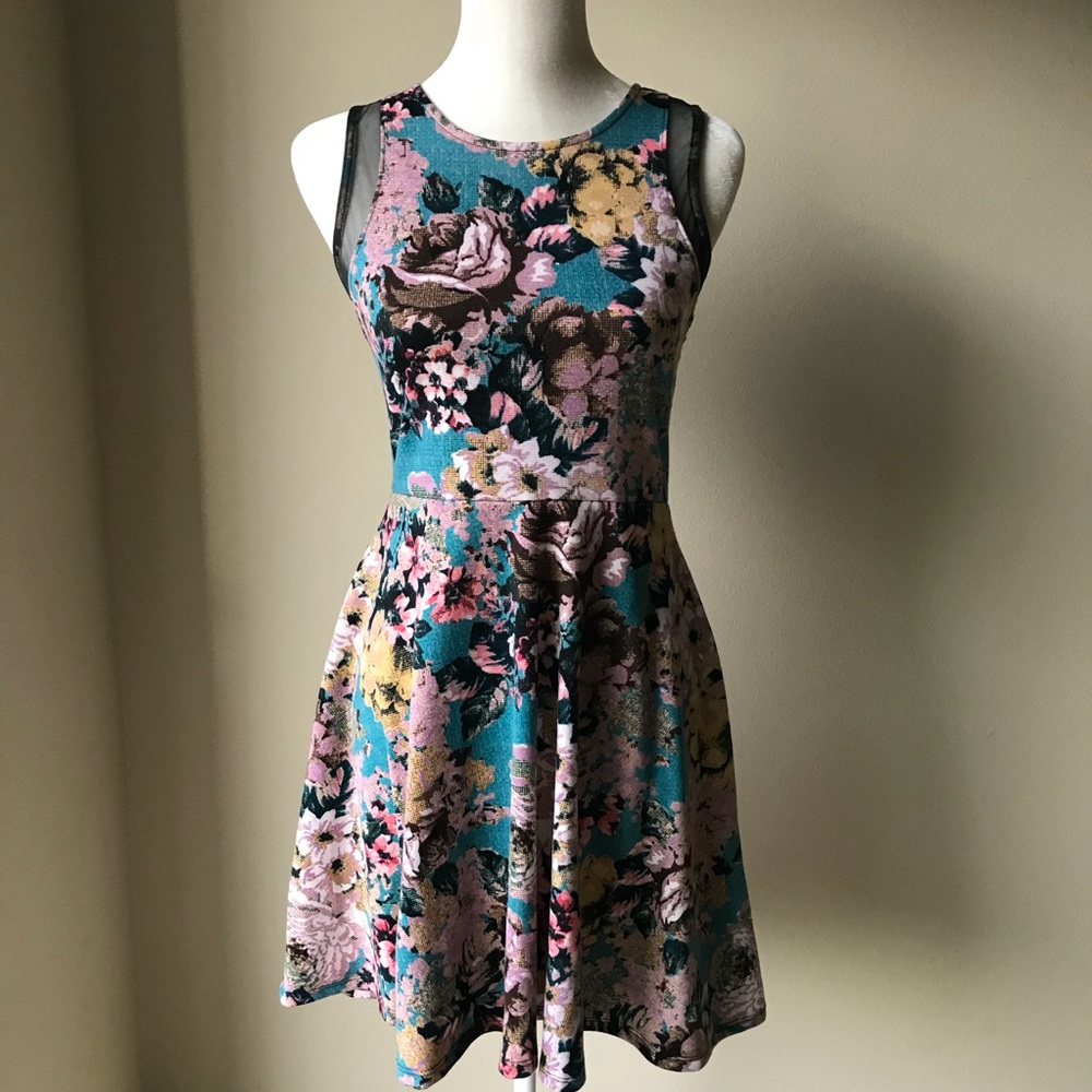 EUC floral sleeveless Xhilaration dress