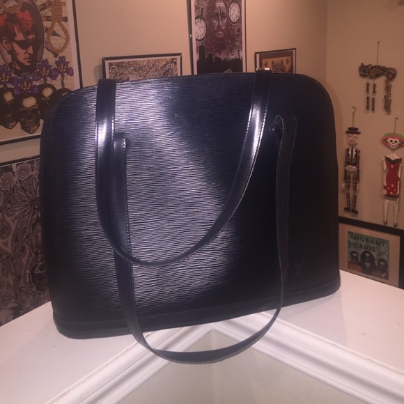 Louis Vuitton Handbags - Louis Vuitton Epi Lussac