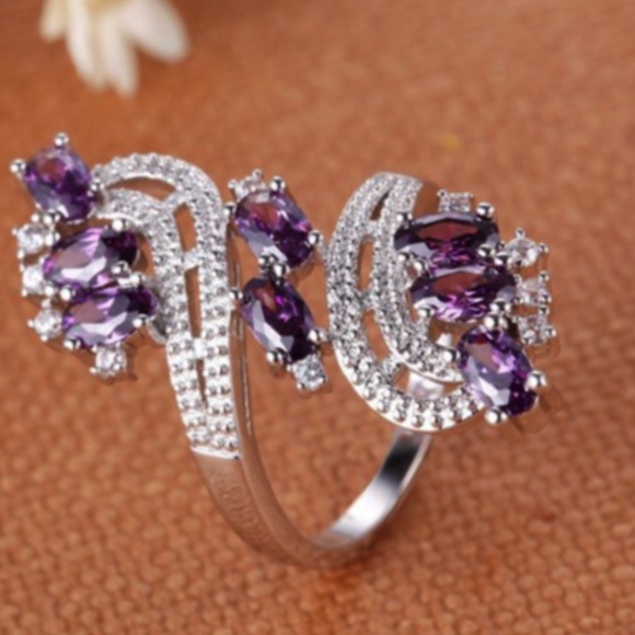 Jewelry - Genuine Amethyst Ring in Sterling Silver