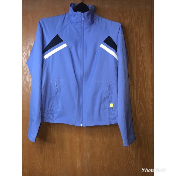 Women’s Nike Jacket - Picture 1 of 3