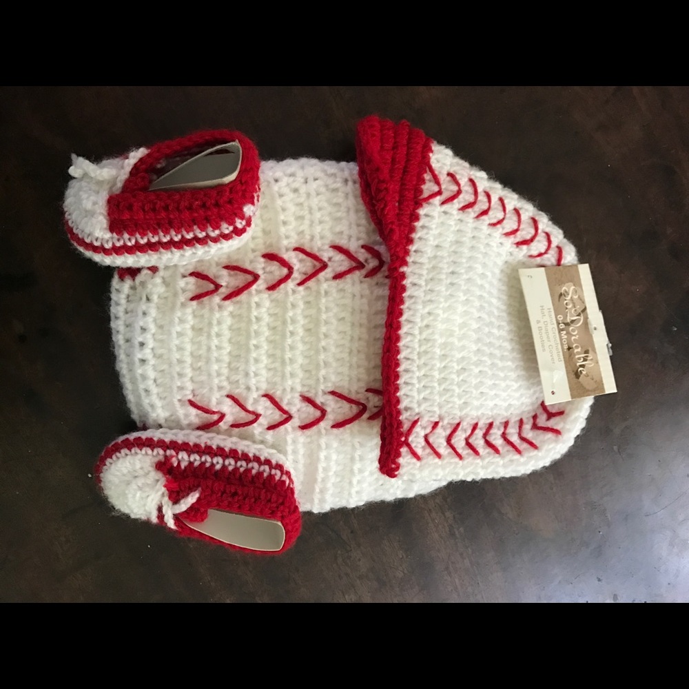 Knitted hat booties diaper cover for newborn photo