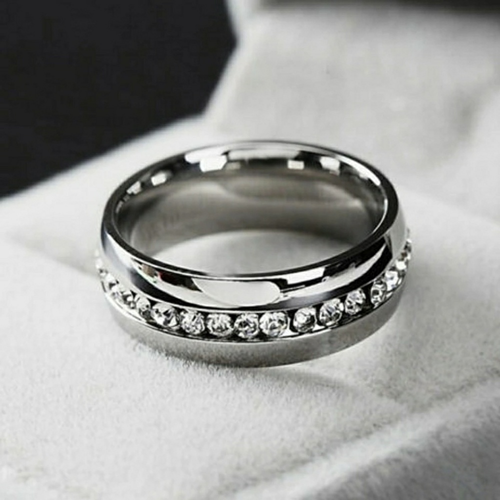 Silver Ring Wedding Engagement Single Row Zircon bridal band ring - Nwt - Picture 4 of 7