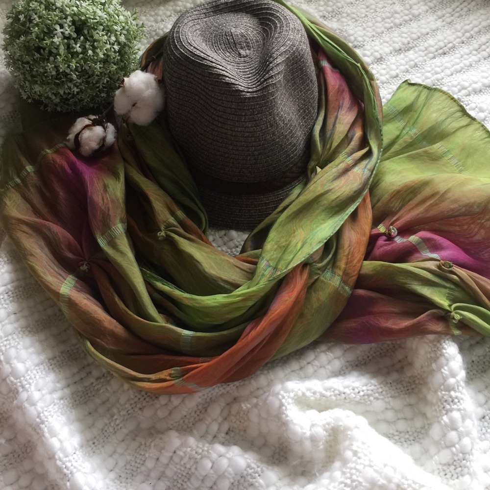 Multi colored scarf NWOT