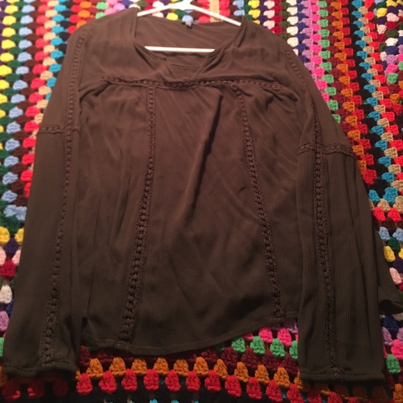 Casual top - Picture 1 of 2