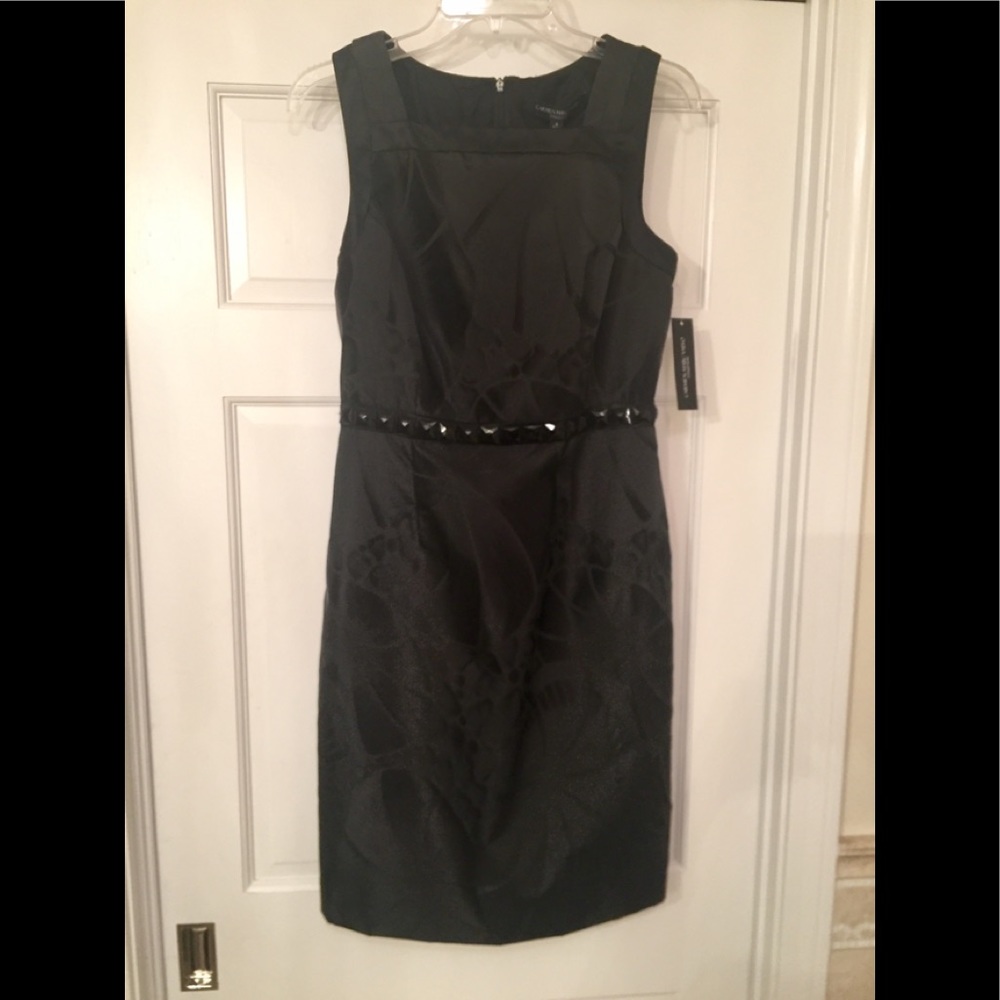 Stunning Carmen Marc Valvo cocktail black dress