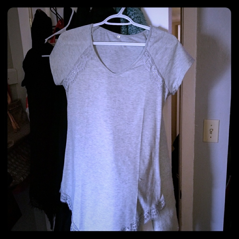 Ladies gray top