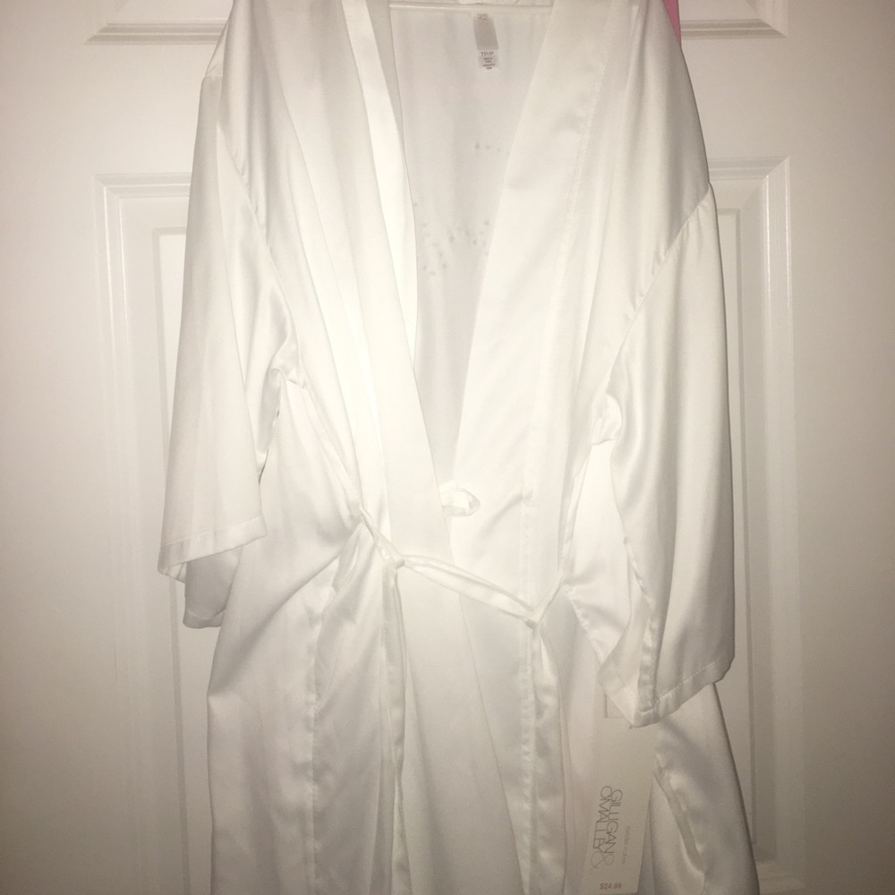 Bride robe - Picture 2 of 2