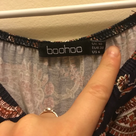 Paisley Over the Shoulder Romper - Picture 3 of 3