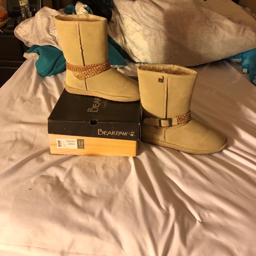 Kambria  bear paw camel boots