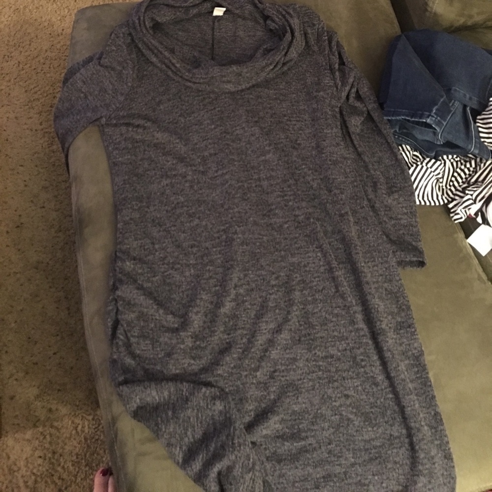Nwot grey maternity sweater dress