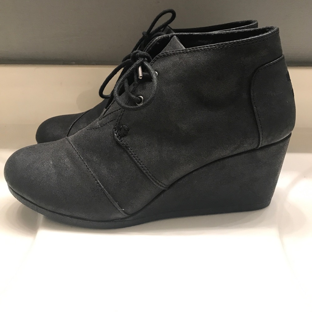 Black Toms Wedges