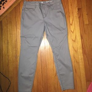 Grey skinny jeans