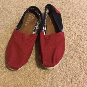 Burgundy/Dark Red and Black Toms Size 7
