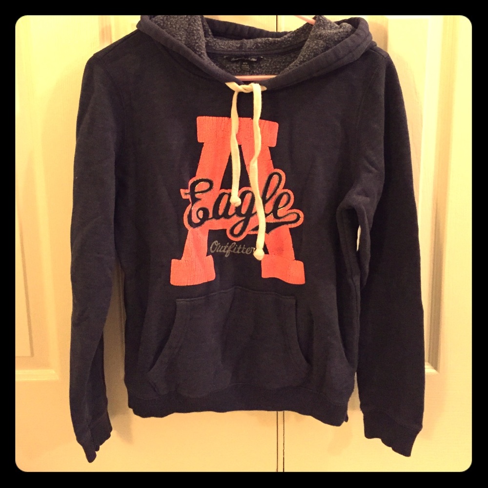 American Eagle navy blue and pink soft sweatshirt