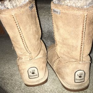 Women's size 8 Tan Bearpaw boots