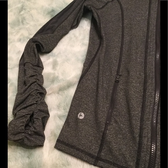 NWOT...Never worn..athletic Warm up jacket - Picture 4 of 5