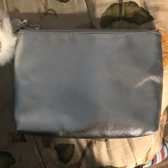 Pouch - Picture 2 of 5