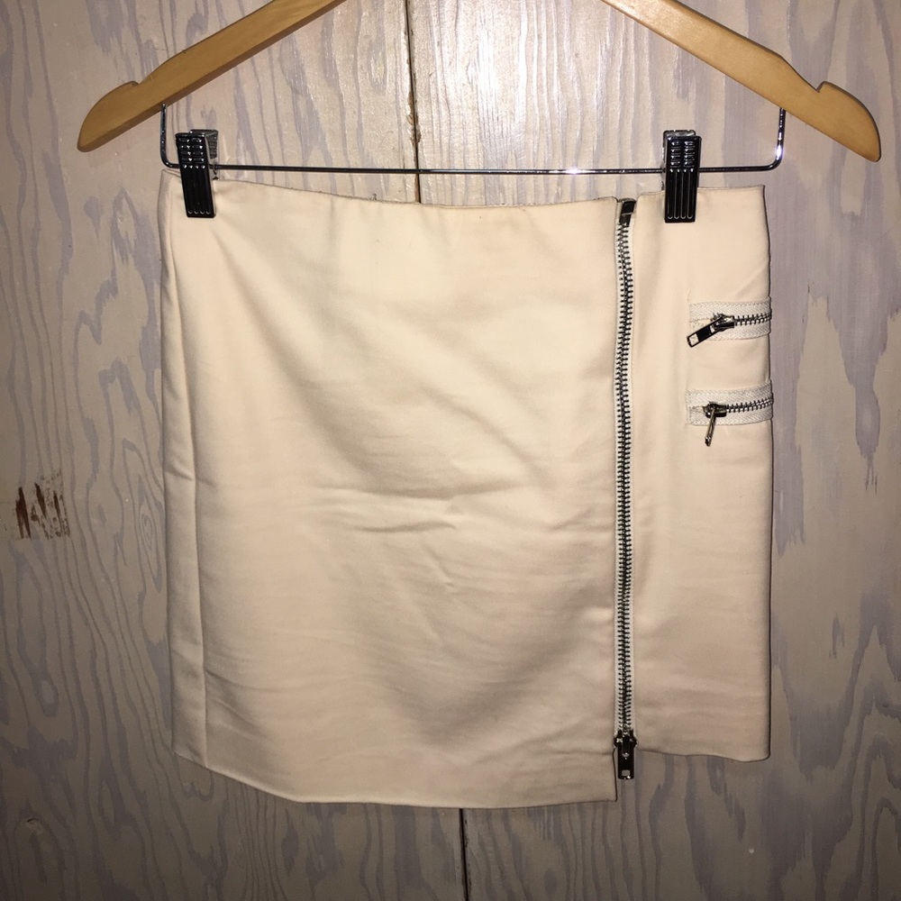 High waisted skirt w zippers