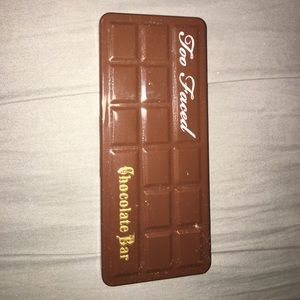 Too faced chocolate bar palette