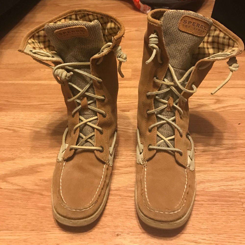 Sperry Hightops - Picture 2 of 3