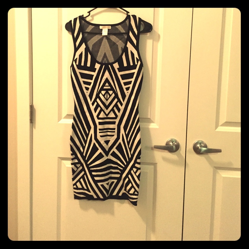 Black and white fitted mini