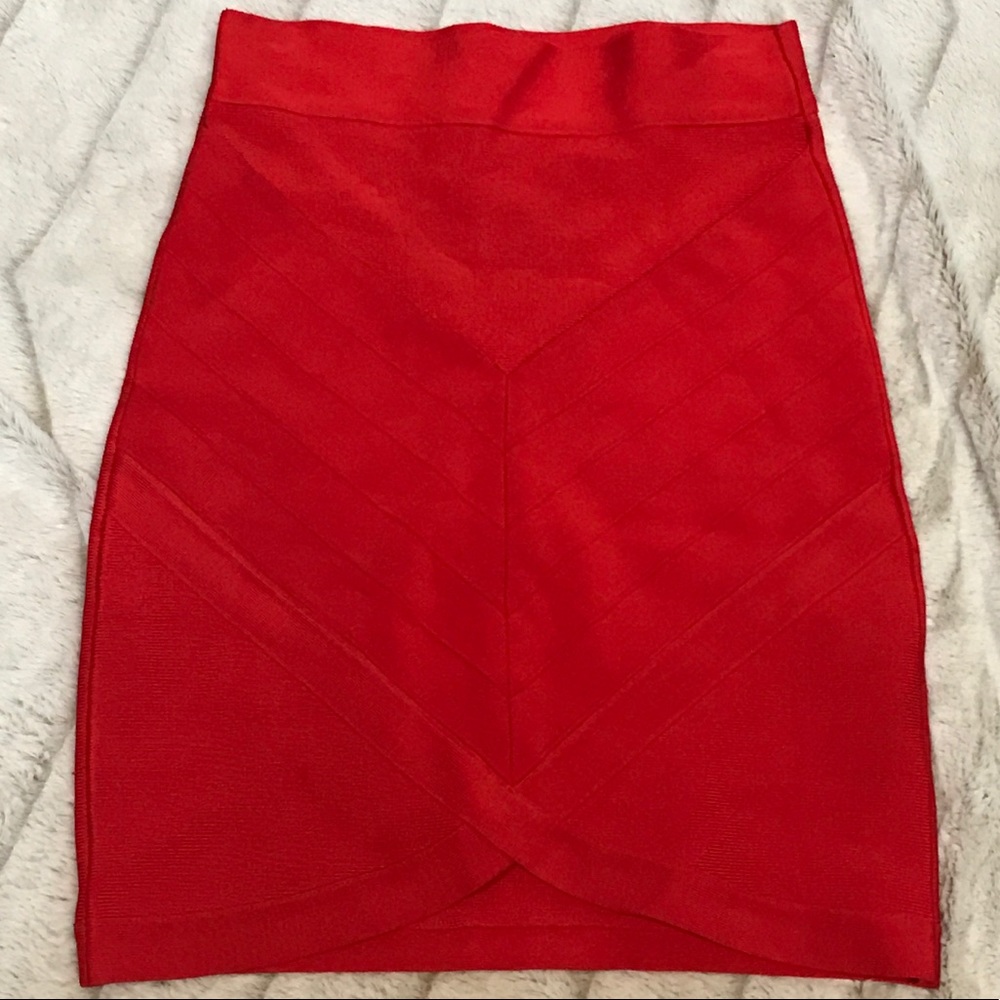 Bebe Bandage Skirt Red Size Medium