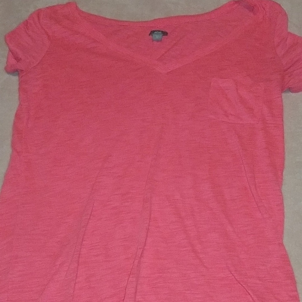 Hot pink aerie soft tee