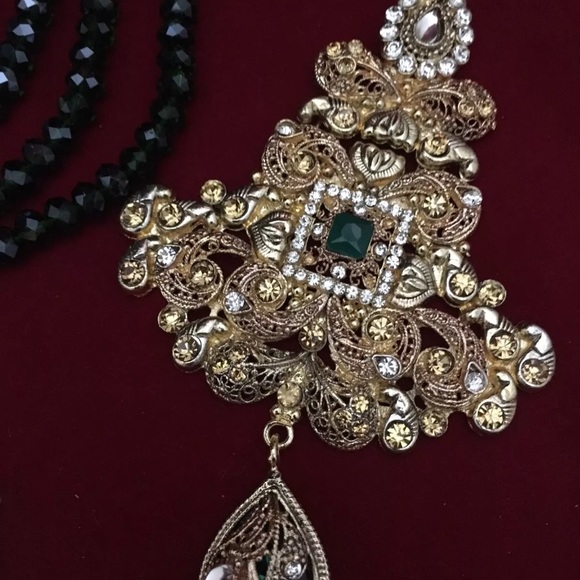 NWOT Indian Bridal jewelry set - Picture 8 of 8