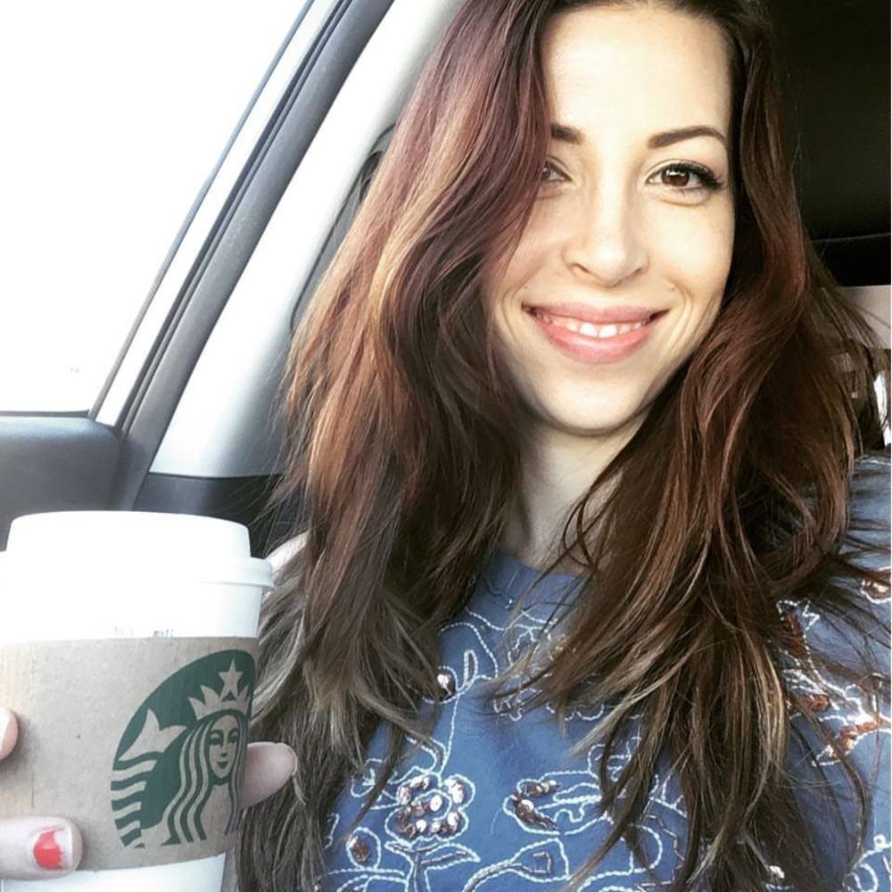 Meet your Posher, Kaela