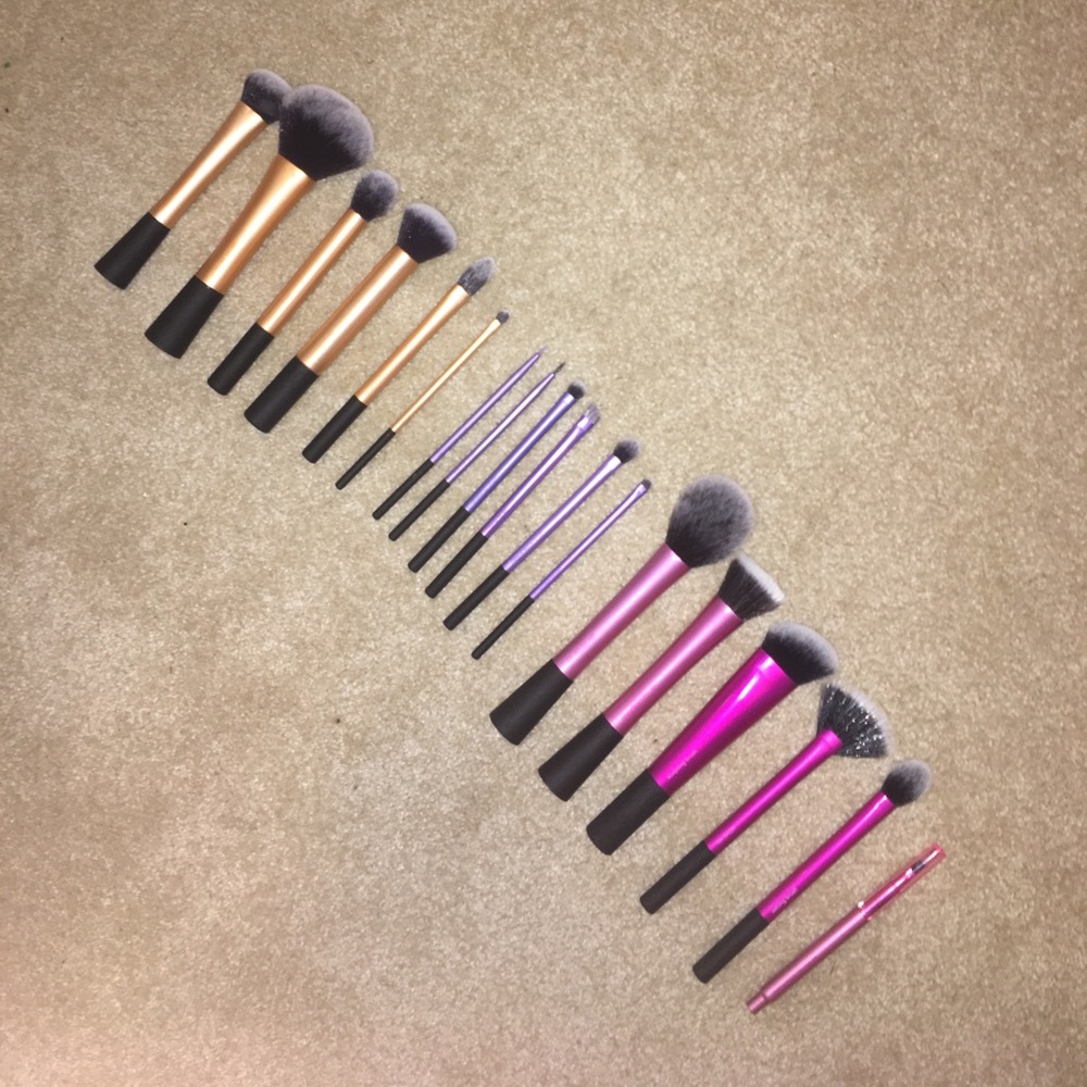 Real Techniques brush bundle!!!