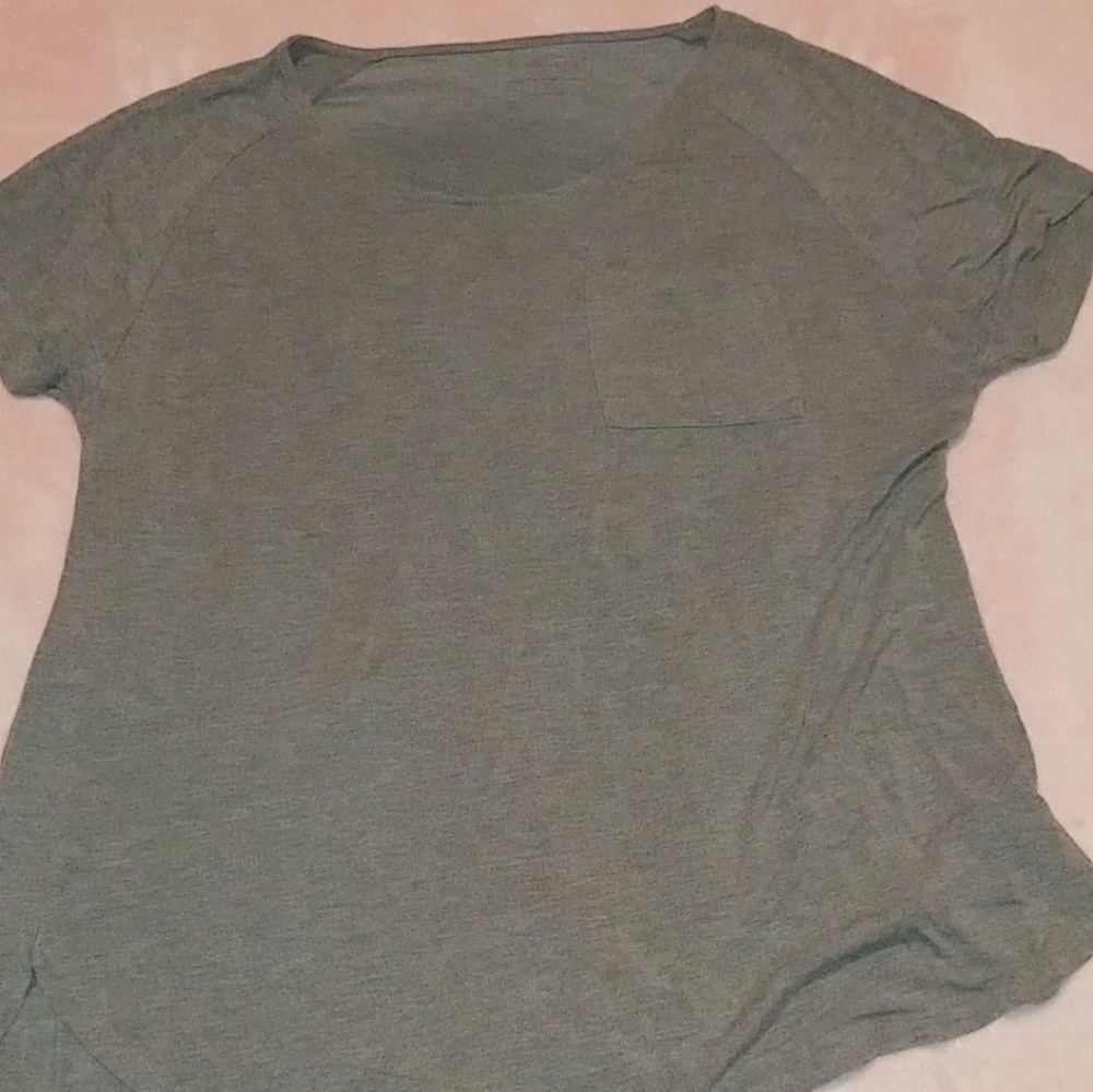 Super soft gray tee