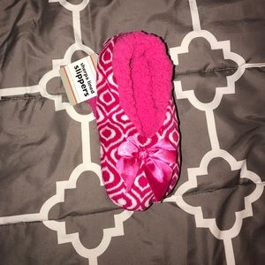 Women’s Sherpa Lined Slippers