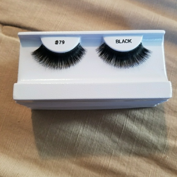 Eyelashes - Picture 1 of 1
