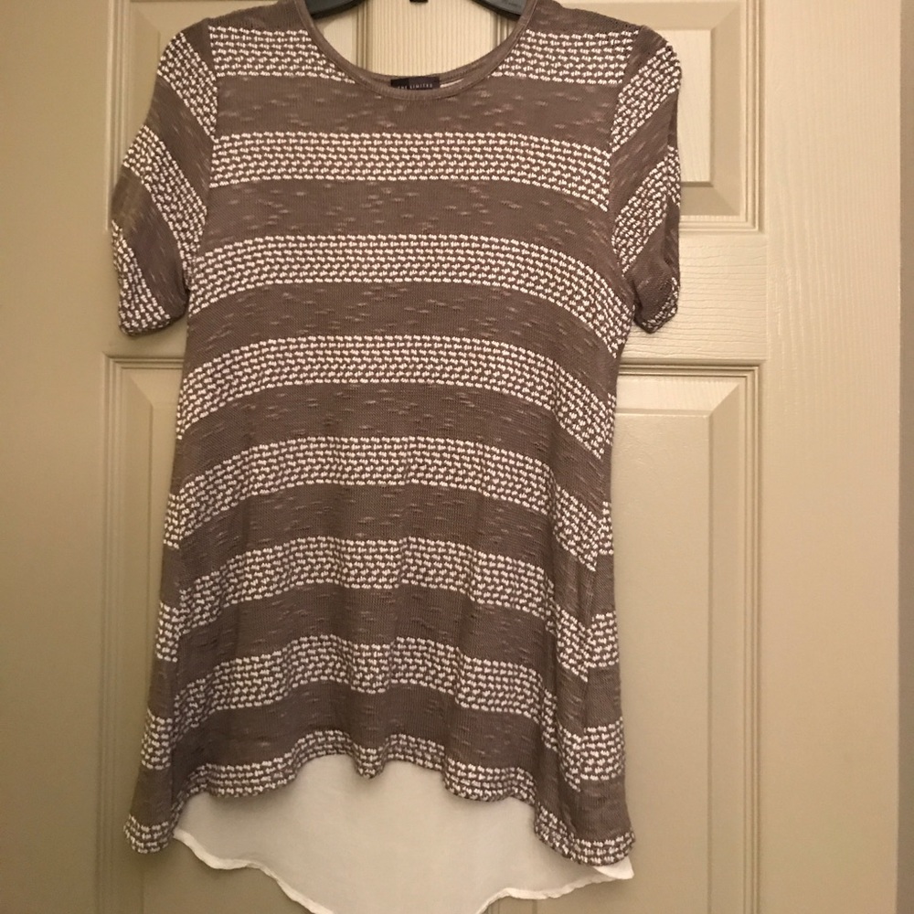Short sleeved blouse