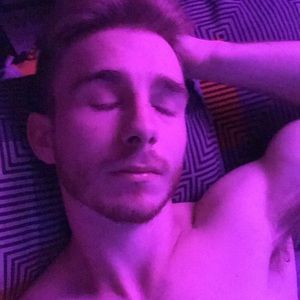 Meet your Posher, Hunter