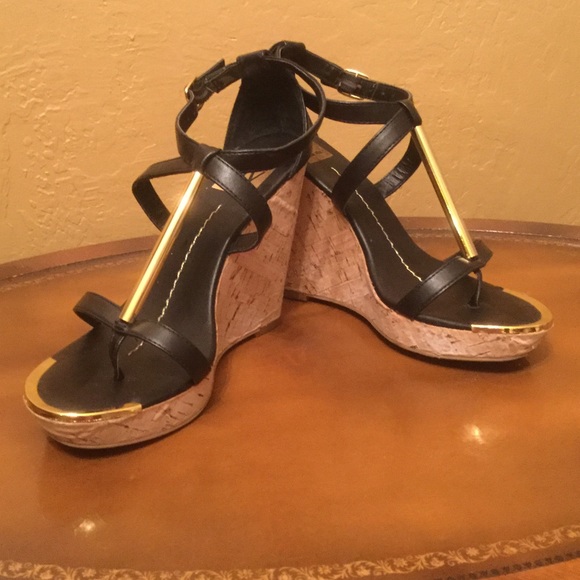 DV by Dolce Vita Shoes - DONATED!  ❄️FINAL SALE❄️ Sexy Wedge Sandals