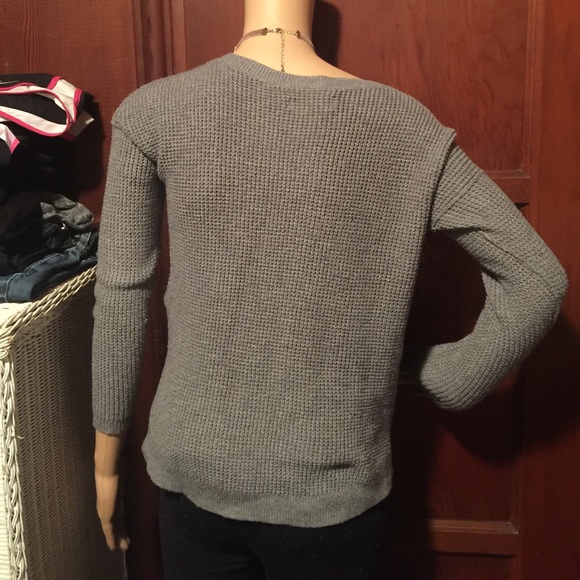 Hollister light sweater - Picture 5 of 7