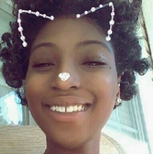 Meet your Posher, Ebony