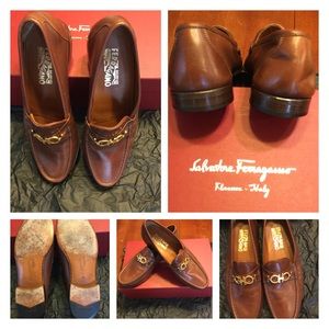 SALVATORE FERRAGAMO, LEATHER MOCCASIN.