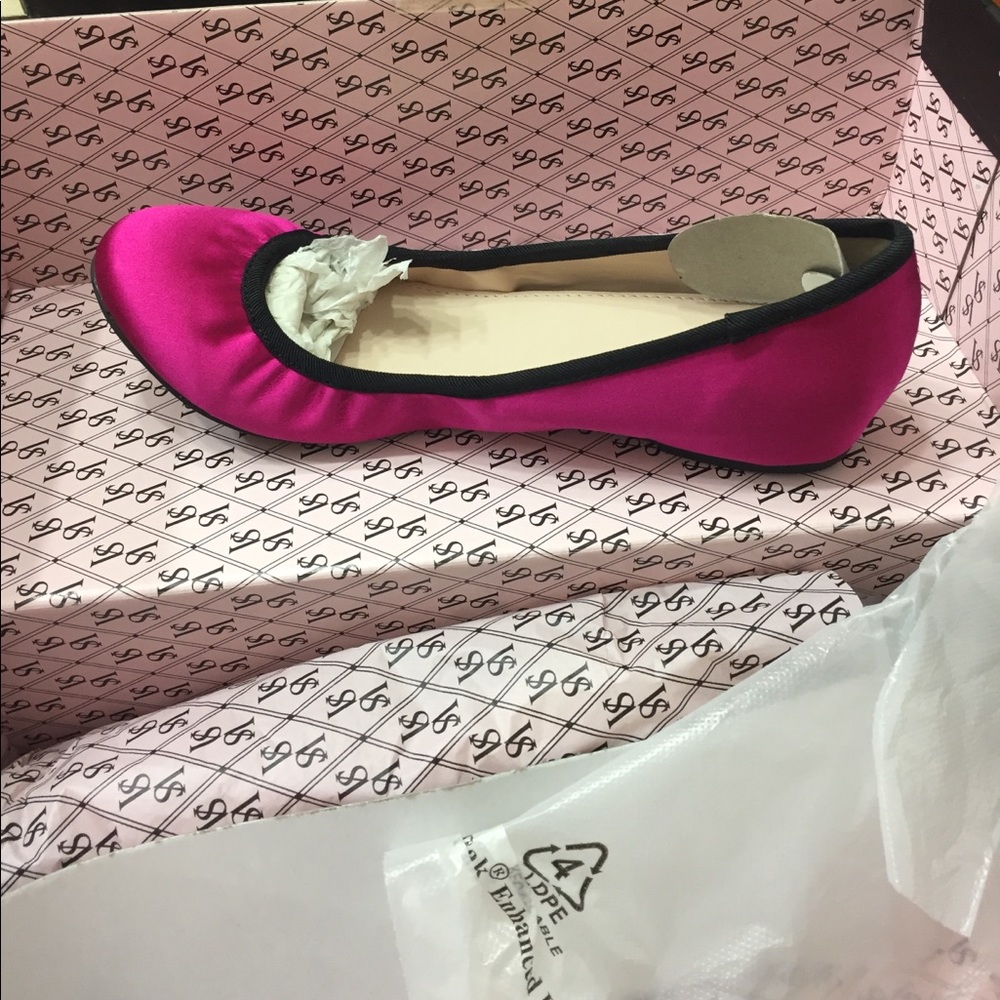 Victoria's secret flats