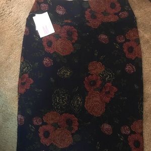 New with tags Lularoe Cassie skirt, size medium