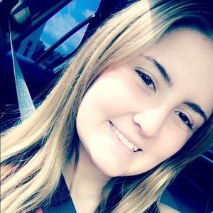 Meet your Posher, Stacie