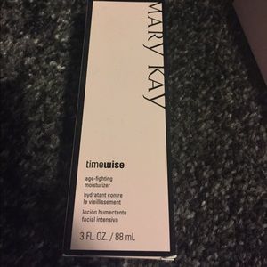 Age fighting moisturizer