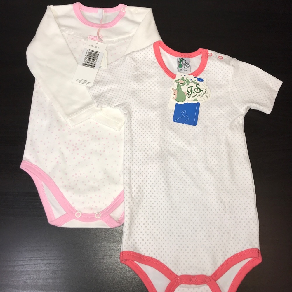 NWT Bundle of 2 Baby girl bodies 100% cotton 18 m