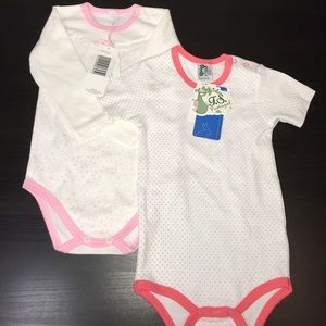 NWT Bundle of 2 Baby girl bodies 100% cotton 18 m