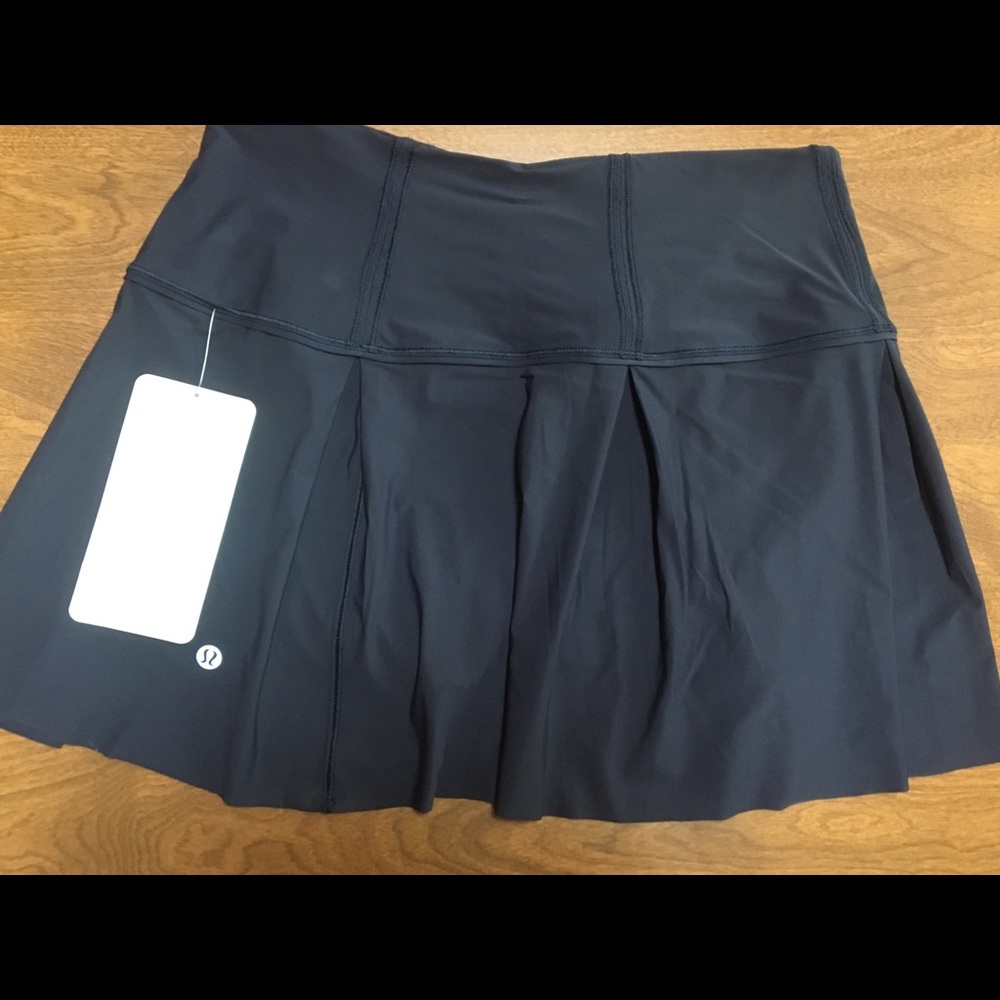 Lululemon lost in pace skirt 6T 6 T NWT navy blue