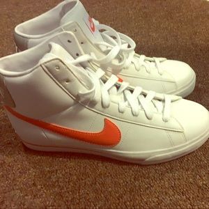 Men's Nike sneakers high tops