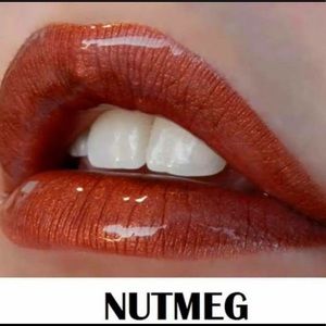 LipSense 👄 Nutmeg 👄 NWT